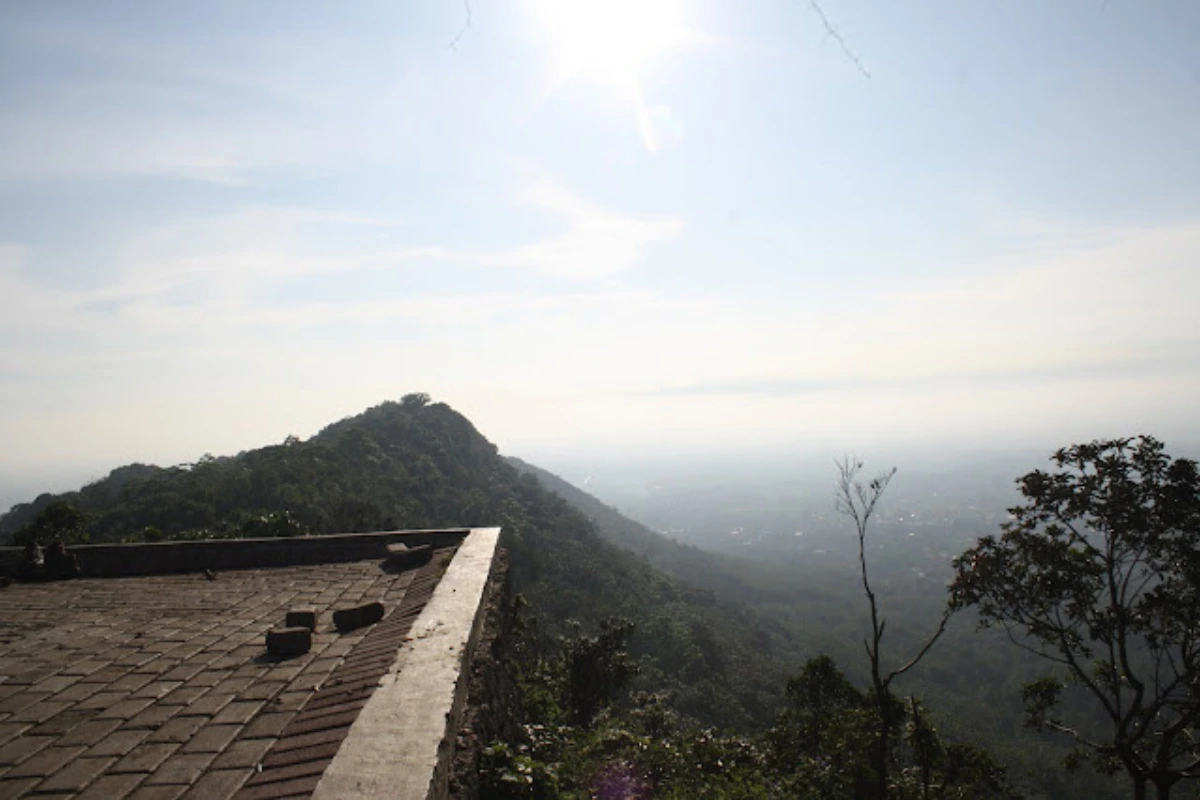 keindahan bukit kapur ciampea