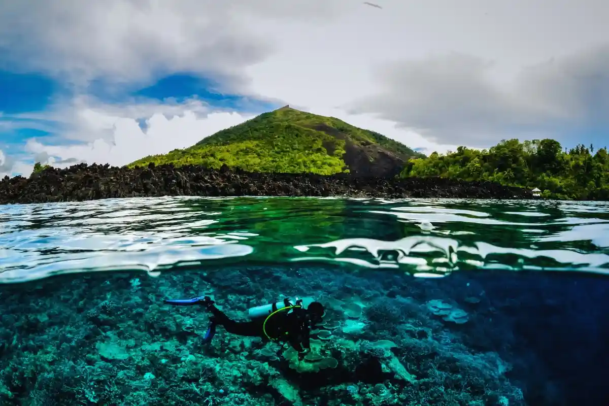 keindahan alam bawah laut banda neira