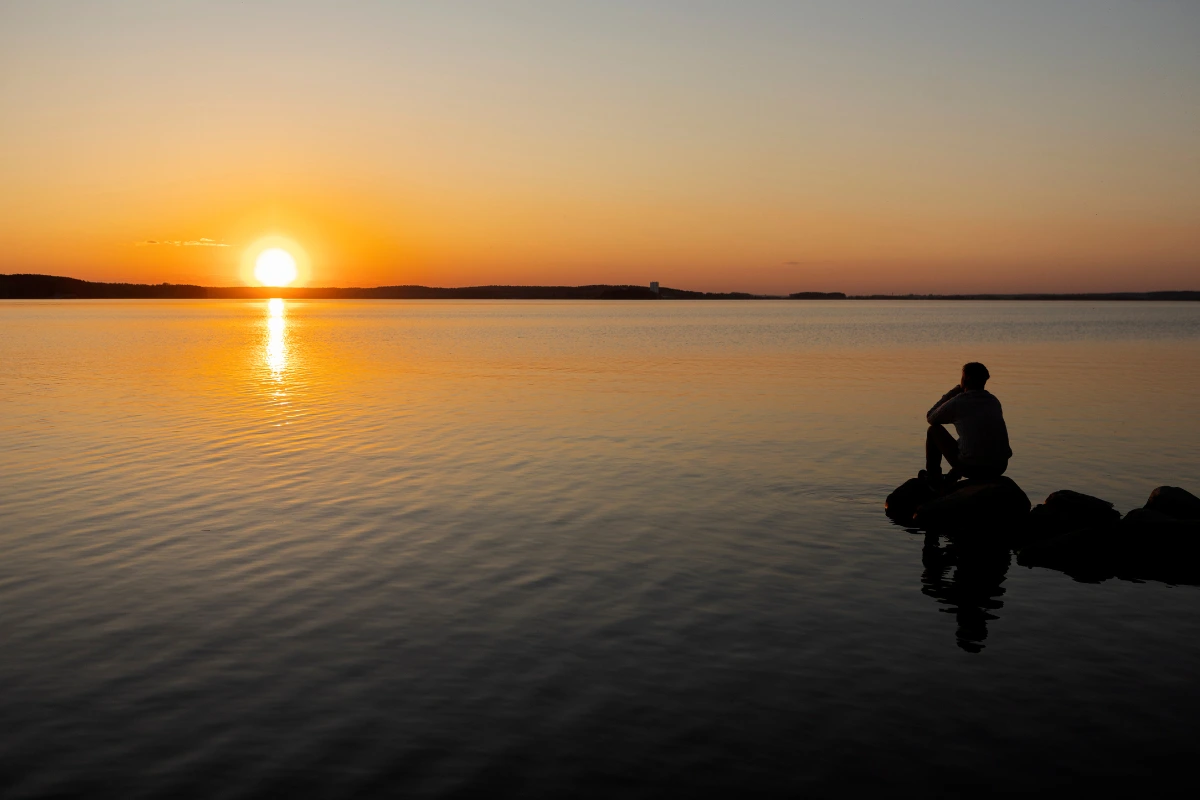 senja di danau cipondoh