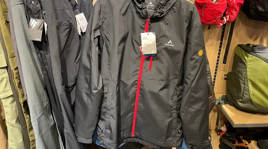peran jaket gunung