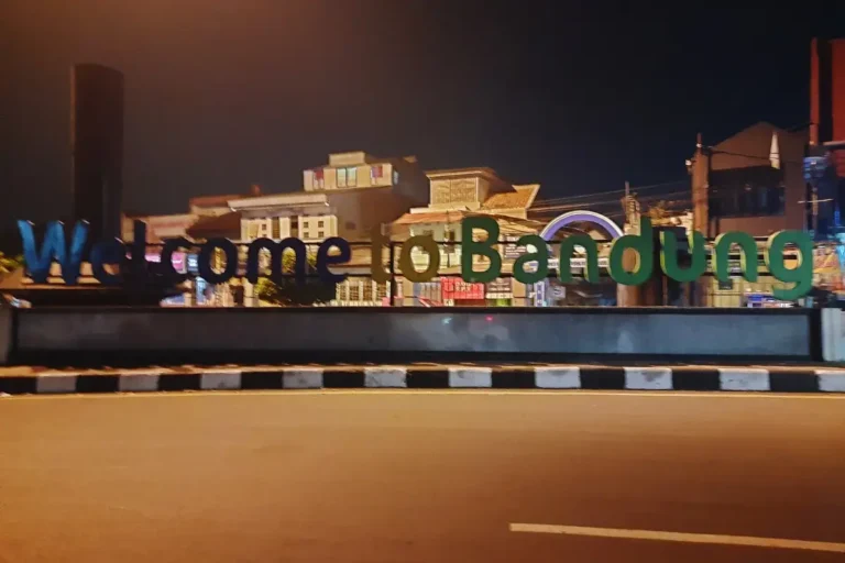 kembali ke bandung