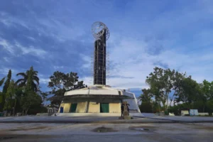 Tugu Khatulistiwa