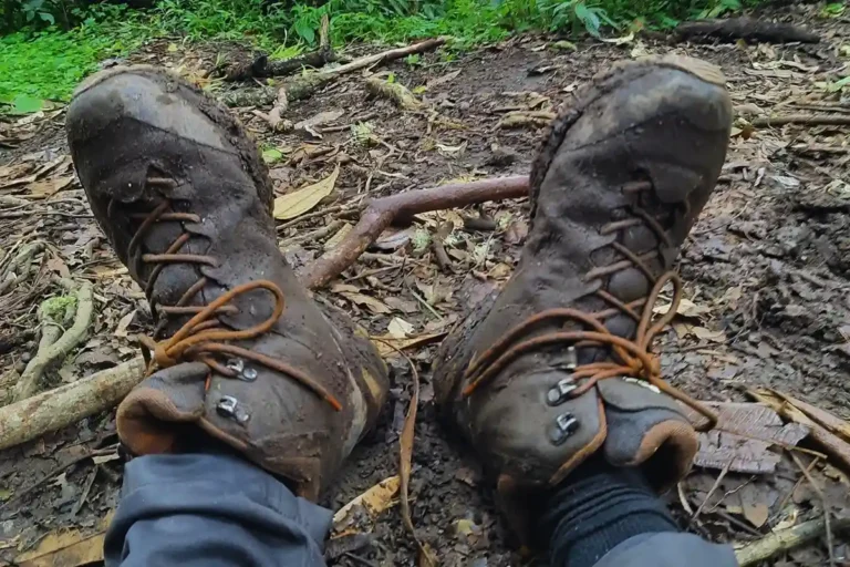 Tips memilih sepatu gunung