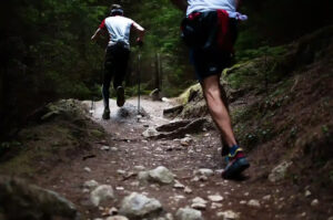 trail running adalah