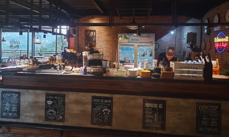 bar edensor hills