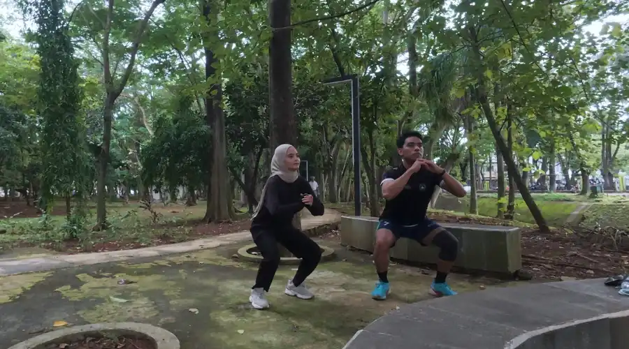 gerakan melatih otot kaki sebelum mendaki