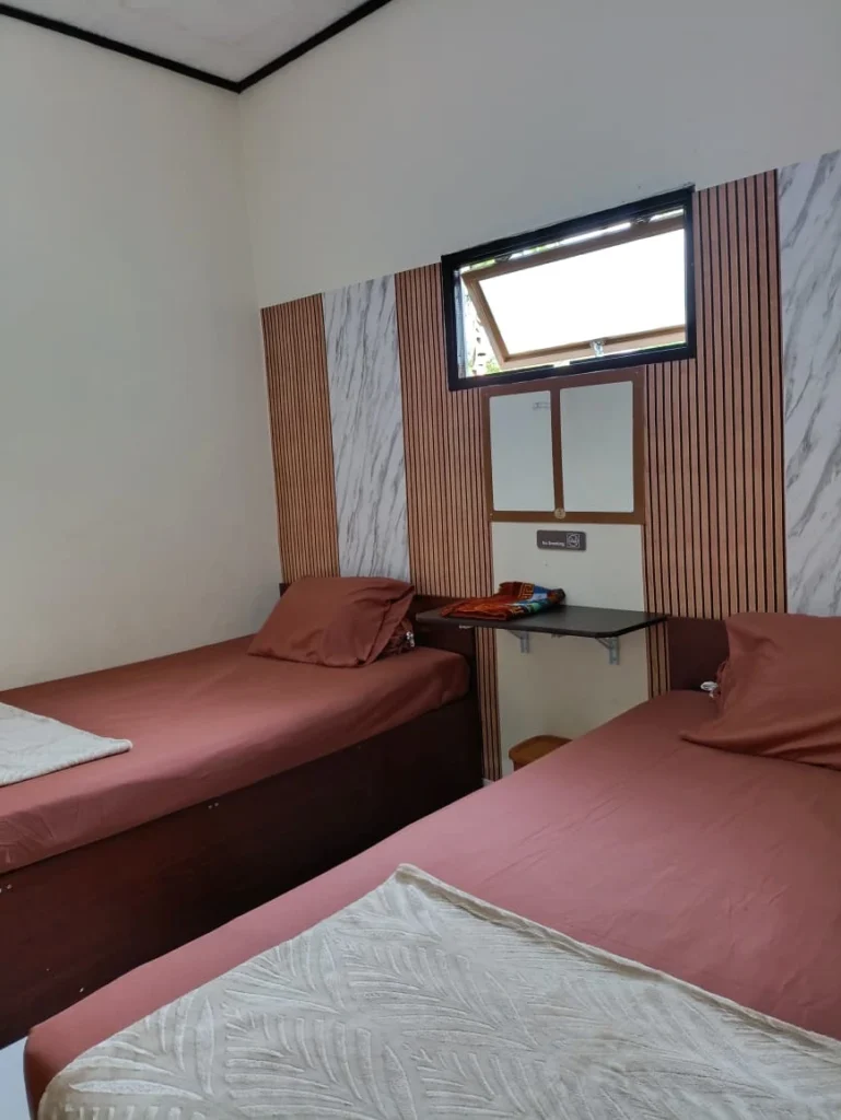 kamar rumah singgah 43