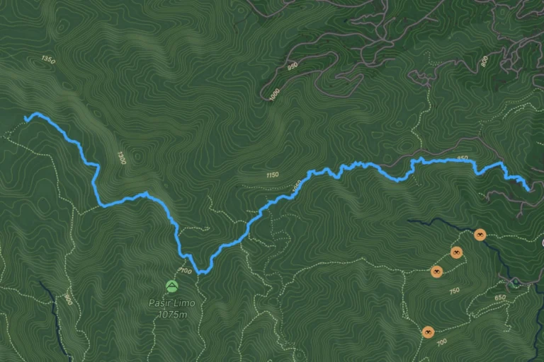 Rute Danau Cisadon via Kandang Sapi Prabowo