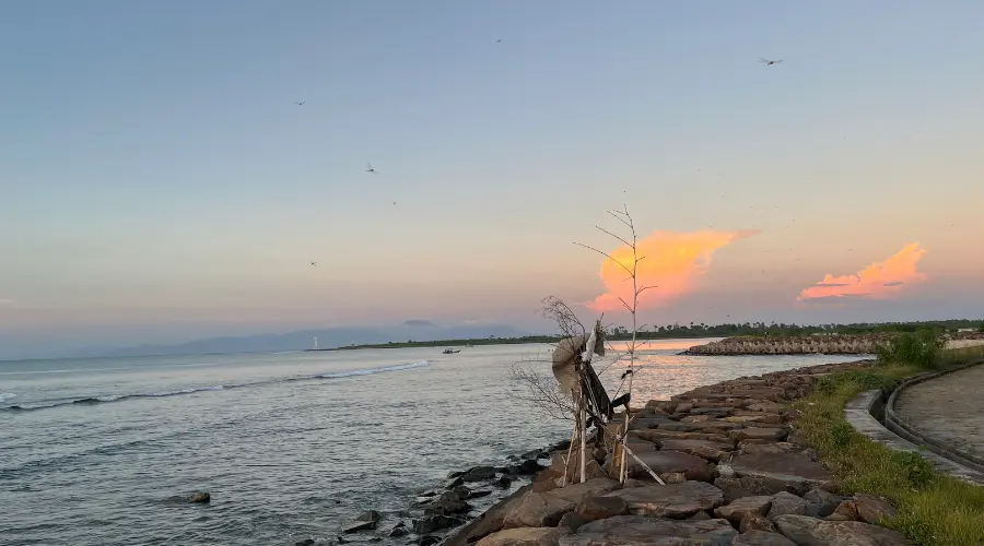 sunset di lalasa beach