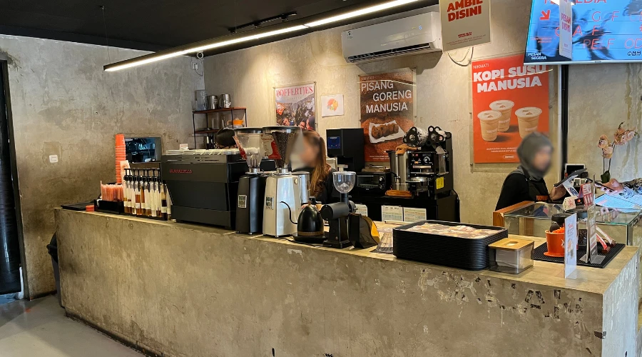 Area Bar Toko Kopi Manusia