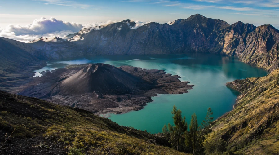 segara anak gunung rinjani