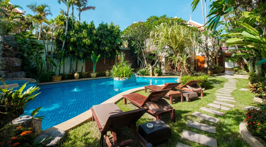 area kolam luxury hotel seminyak